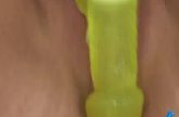 Moeder met flinke tieten en haar dildo