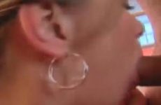 Ellen is niet gewend iets in haar kontje te krijgen