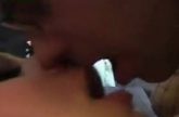 Nerd met bril neukt en pijpt geile tranny