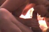 Amateur teef zuigt geil aan en grote pik