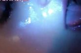 In slow motion spuit hij haar gezicht vol zaad in deze prive film